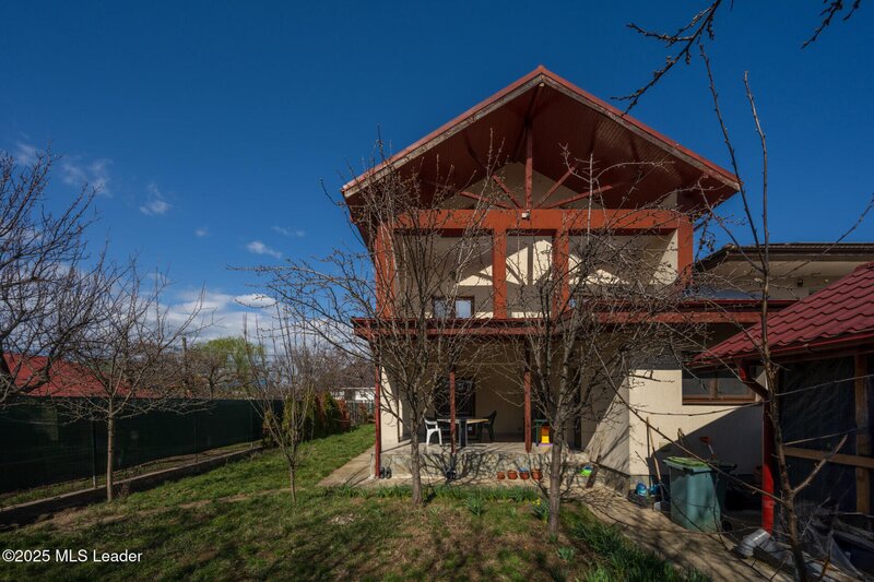 Tunari, vila impresionanta, spatiu, confort si eleganta,