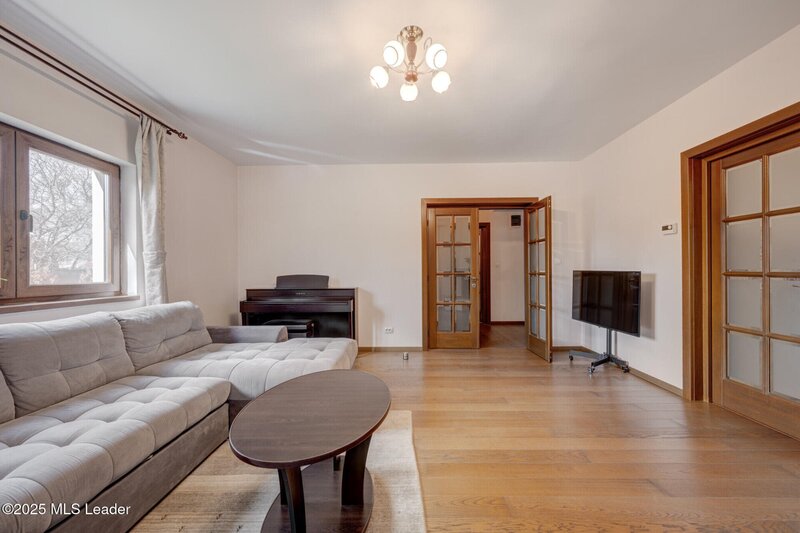 Tunari, vila impresionanta, spatiu, confort si eleganta,
