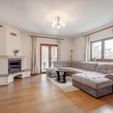 Tunari, spatiu, confort si eleganta, vila impresionanta